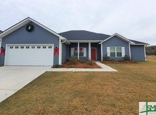 361 Fairview Cir, Hinesville, GA 31313