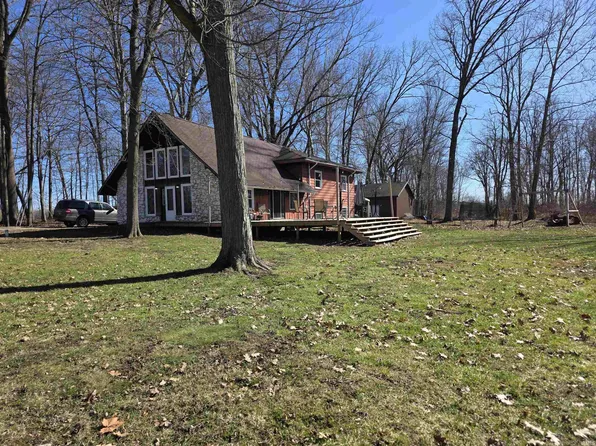 12011 Tyler Rd, Lakeville, IN 46536