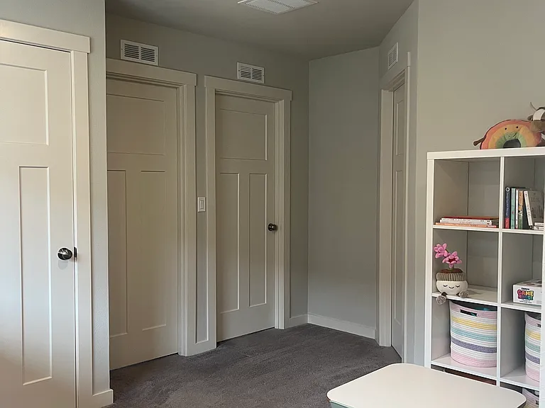 8715 SW Mohegan Ln — Photo 9