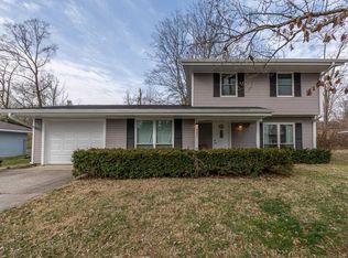 3221 N Stoneycrest Rd, Bloomington, IN 47404