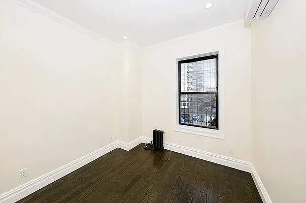 Rented by Avenues Real Estate | media 9