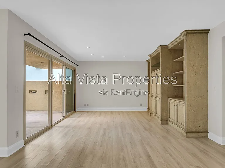7635 Eads Ave #108 — Photo 10