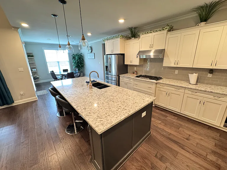 455 Tender Oaks Ln N — Photo 11