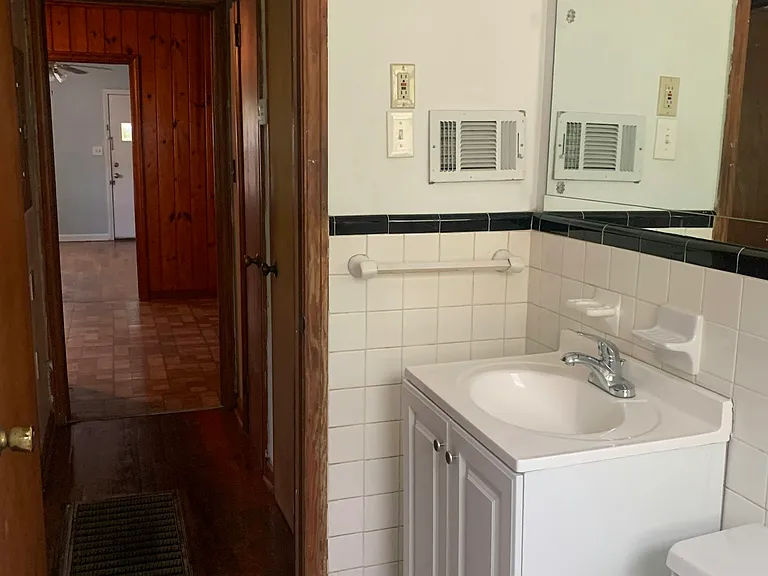 117 Shadowmoor Dr #B — Photo 12