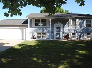 6014 Westview Ave SW, Cedar Rapids, IA 52404