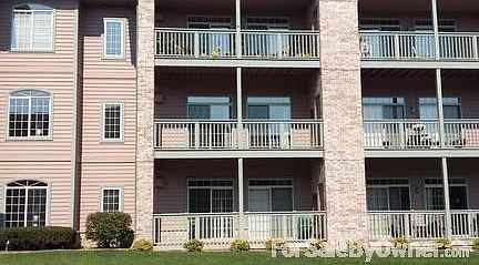 2nd floor, inside corner unit