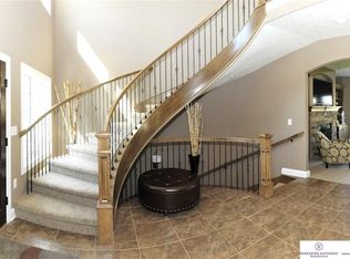 17803 Burdette St, Omaha, NE 68116