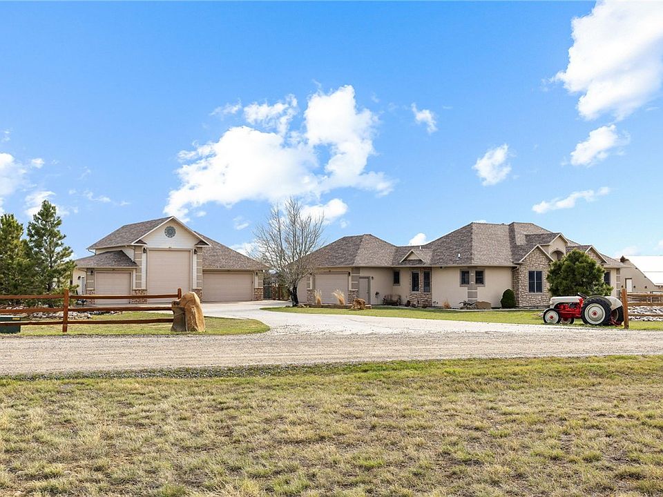 1st image of 4040 Valley Canyon Ranch Rd