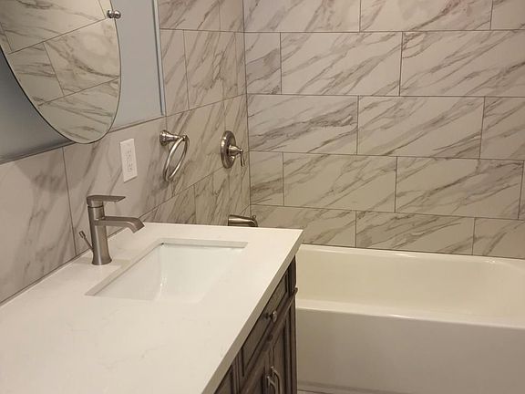 5th image of 401 Shurs Ln #9-1