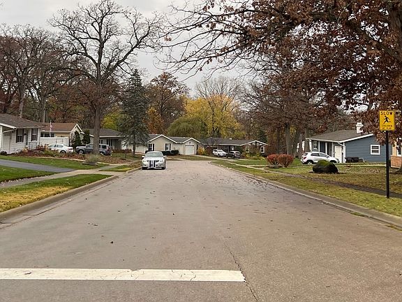 5th image of 4516 Sussex Dr