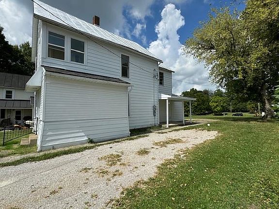 2nd image of 334 W Railroad St