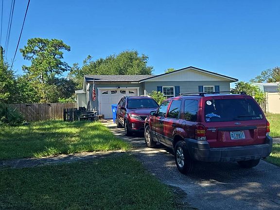 3rd image of 251 Lily Rd
