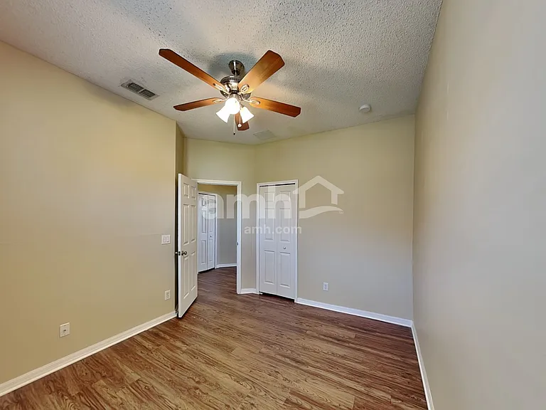 2750 Eagle Glen Cir — Photo 15
