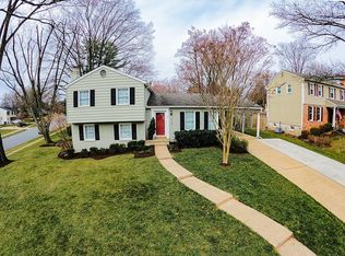 1858 Abbotsford Dr, Vienna, VA 22182