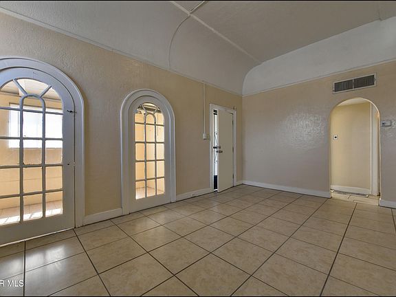 3rd image of 2619 N Piedras St #A