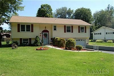 1st image of 11 Tommy Thurber Ln
