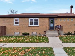 1858 Gardner Rd, Westchester, IL 60154