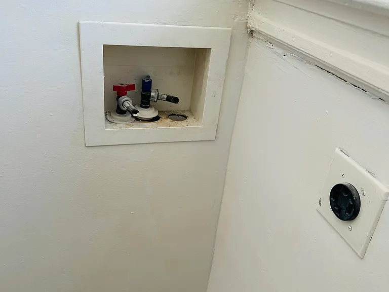 185 Columbia Ave #2 — Photo 6