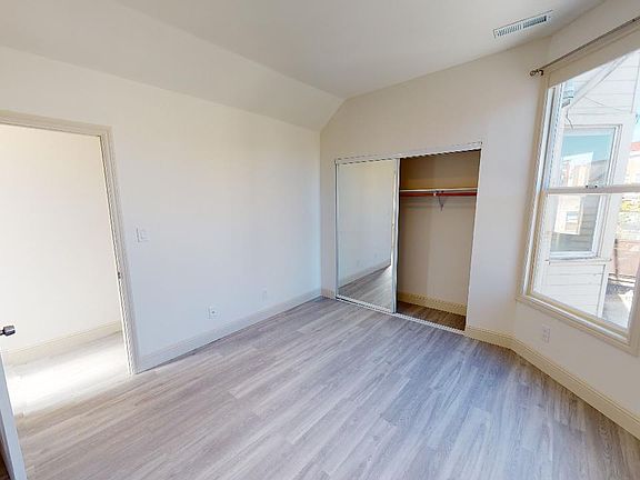 5th image of 2708 A Bryant St