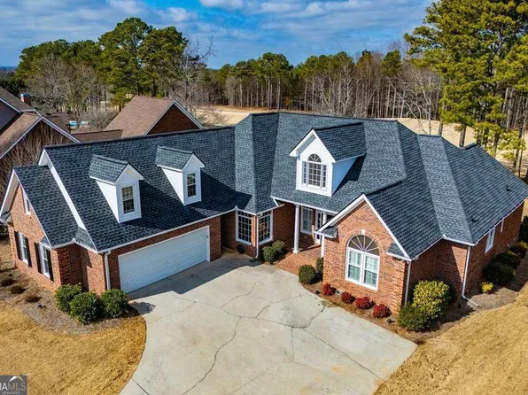 122 Turnberry Cir, Carrollton, GA 30116