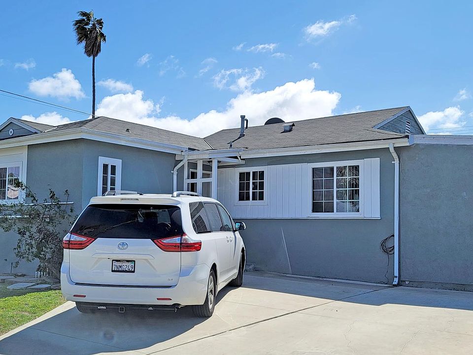 1st image of 4106 W 180th St