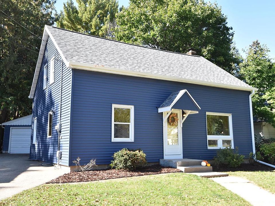1st image of 110 Riverlawn AVENUE