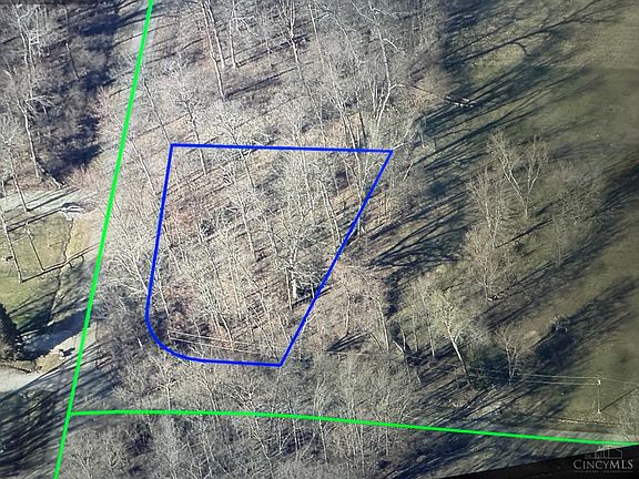 4th image of 895 Dresden Dr