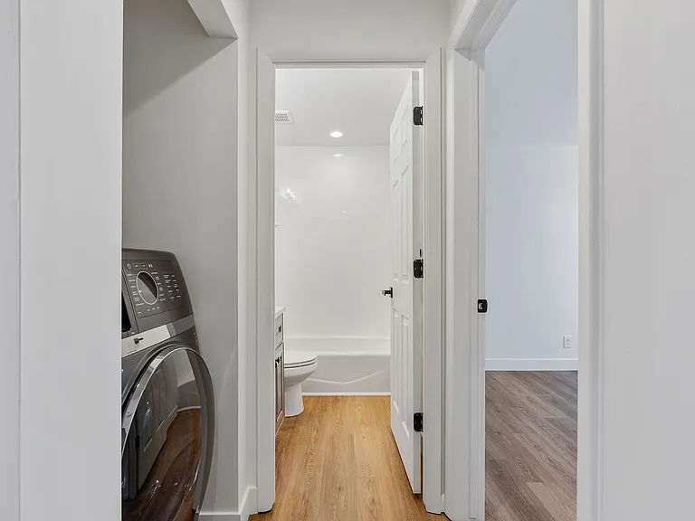 1016 E 900 S — Photo 16