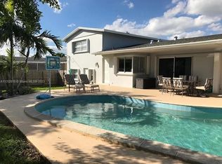 9820 SW 158th St, Miami, FL 33157