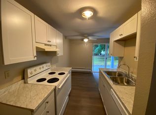1019 7th St SE APT B, Puyallup, WA 98372