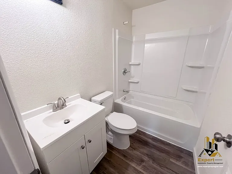 1507 Nogales St #1 — Photo 19