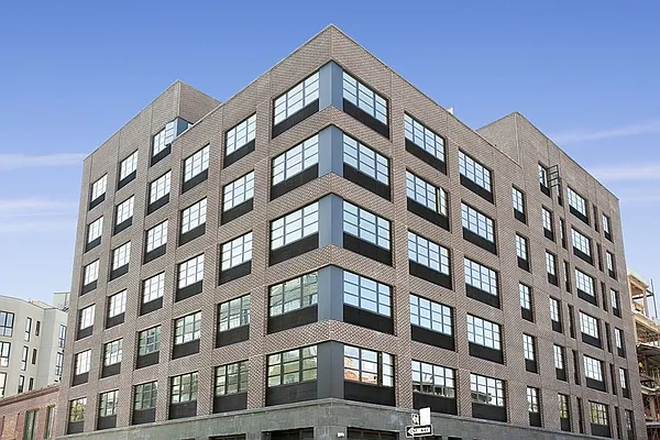 Rented by Bold Marketing | media 21