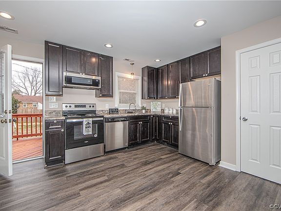 4th image of 4709 Brittonwood Ct