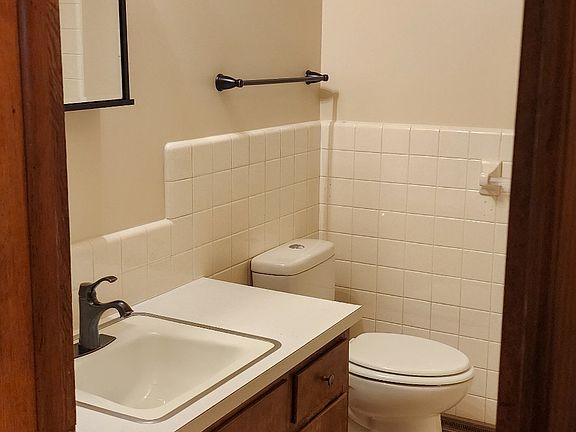 5th image of 3426 Weiss St