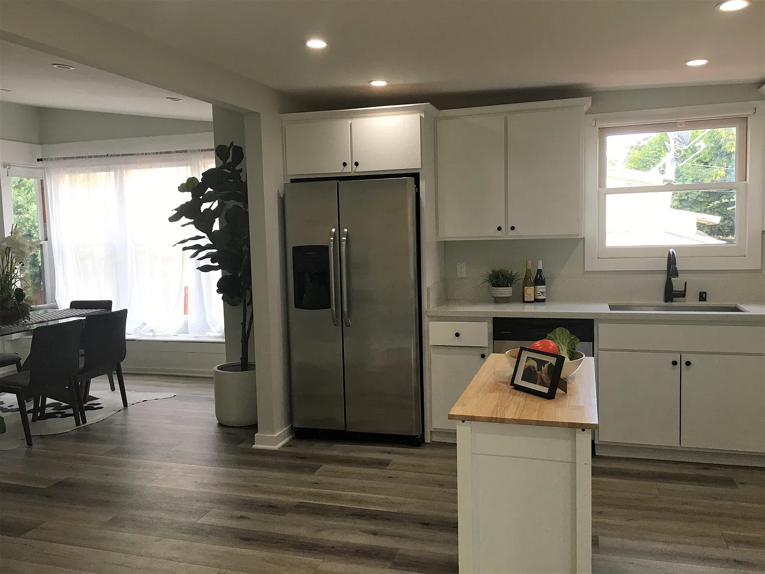 3 bed, 1813 sqft, $3,650 — Photo 3