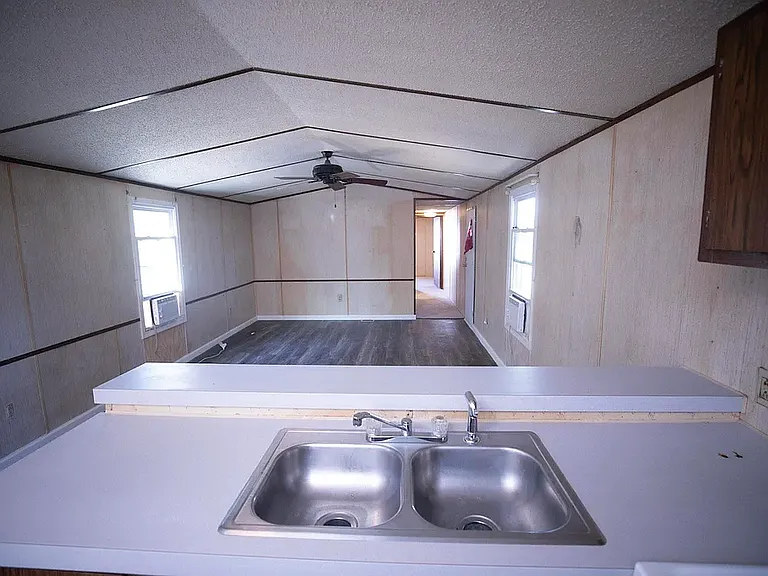 2152A Congaree Rd — Photo 10