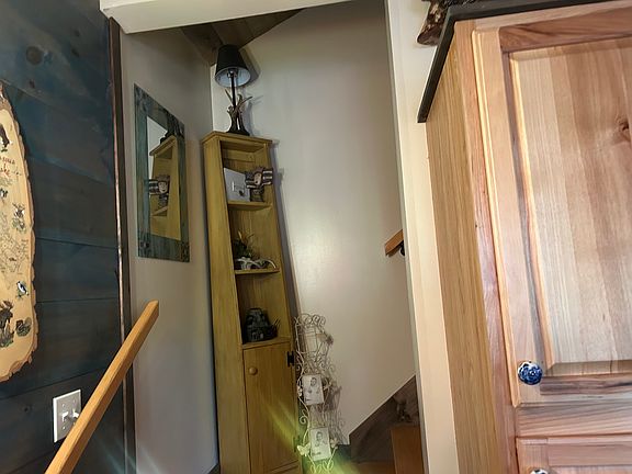 5th image of 236 Greeley Brook Rd