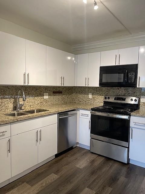 1st image of 321 Lakeview Dr APT 105