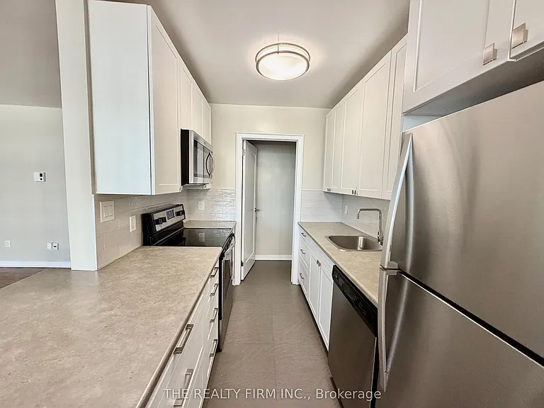 1209 Richmond St #703 — Photo 4
