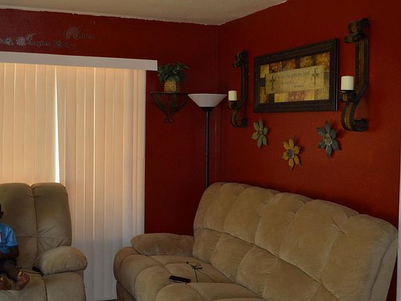 3rd image of 2065 Seast Wald St