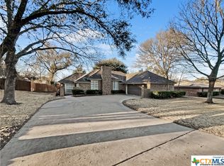2005 Forest Trl, Temple, TX 76502