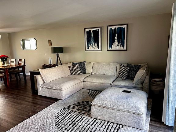2nd image of 503 Stratford Ct
