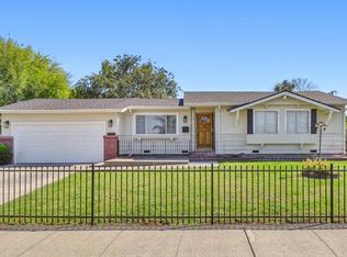 2154 Meadowglen Ave, Sacramento, CA 95832