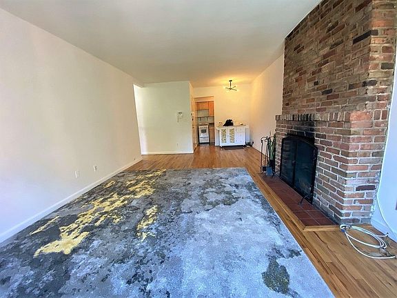 2nd image of 63 Saint Marks Pl APT 4B