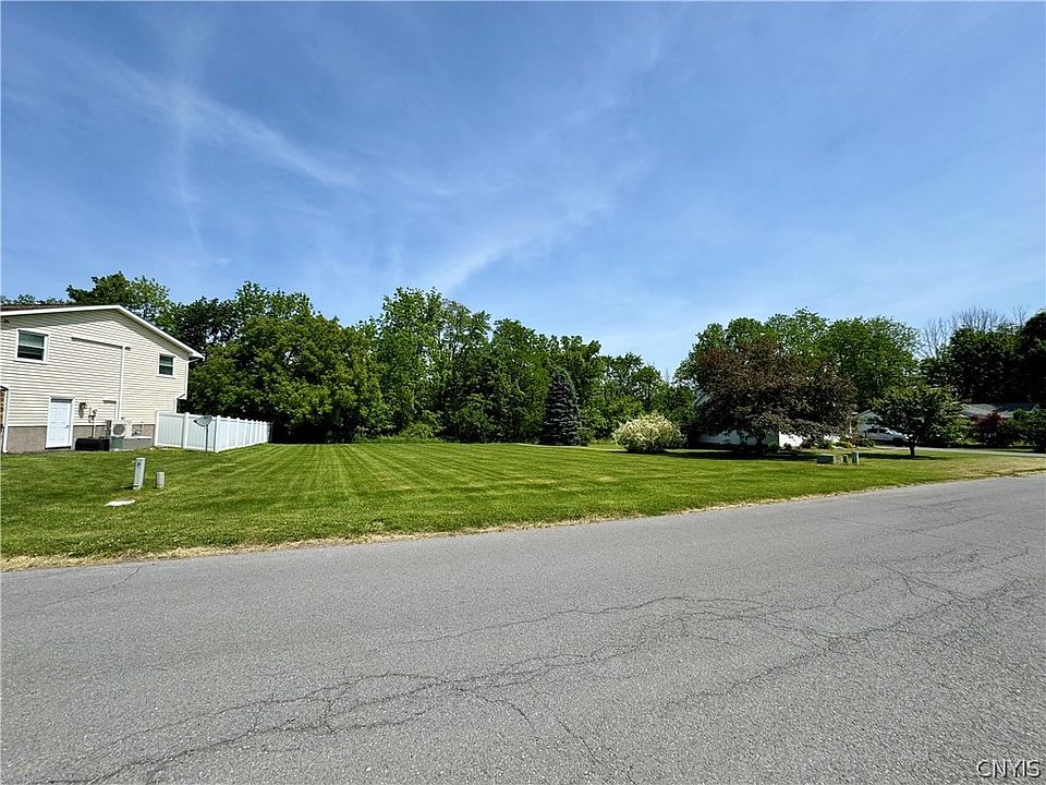 2nd image of E Street Ext Lot 1