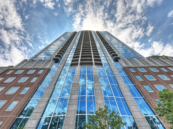 210 N Church St Unit 3605, Charlotte, NC 28202