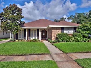 4208 Ferran Dr, Metairie, LA 70002