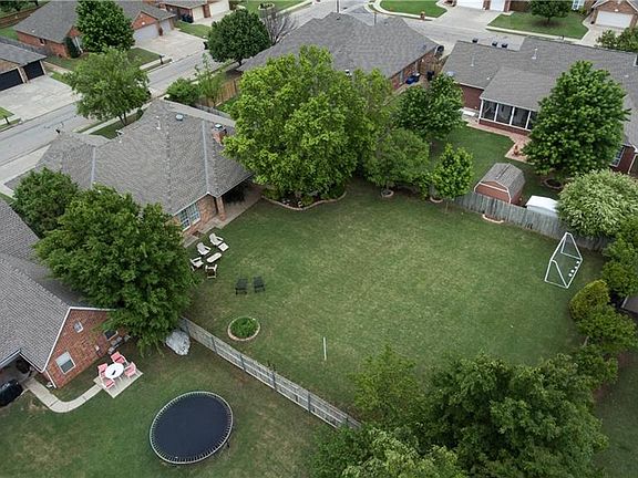 3rd image of 13000 Peregrine Dr