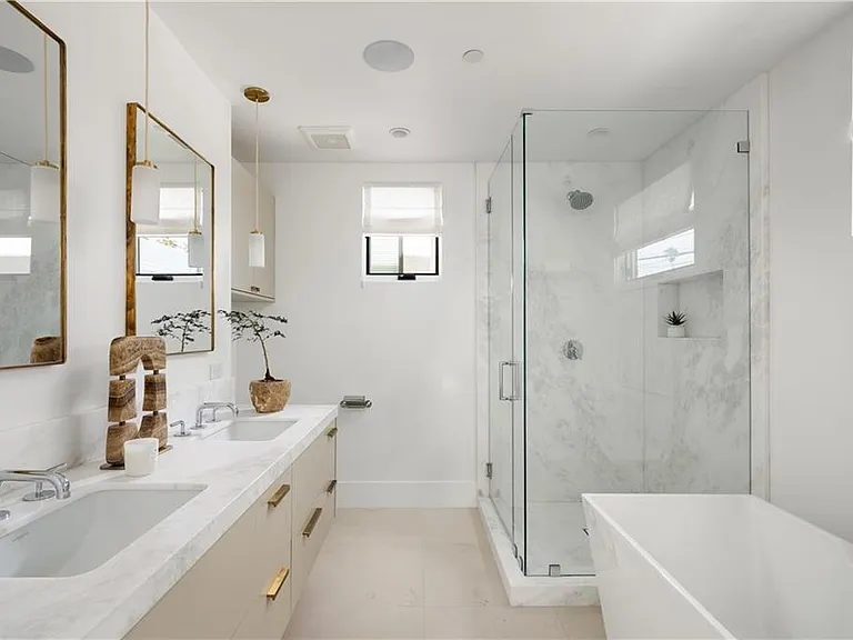 428 1/2 Fernleaf Ave — Photo 45