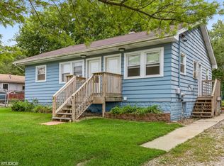 1625 Dearborn Ave, Aurora, IL 60505